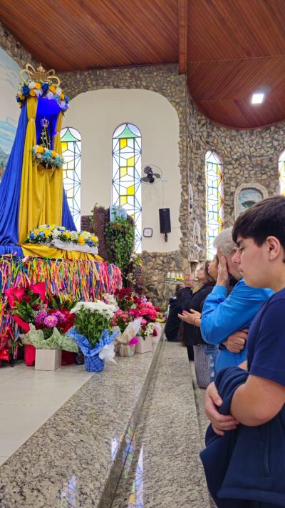 A Casa da Mãe Aparecida ficou pequena na segunda celebração da manhã em Laranjeiras do Sul